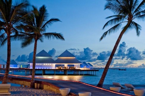 Diamonds ThudufushiI Beach & Water Villas  鑽石蘇杜珊瑚島片