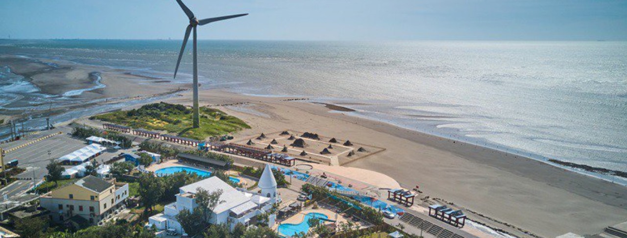 Daan Seaside Park in Taichung: Nayang Beach Resort